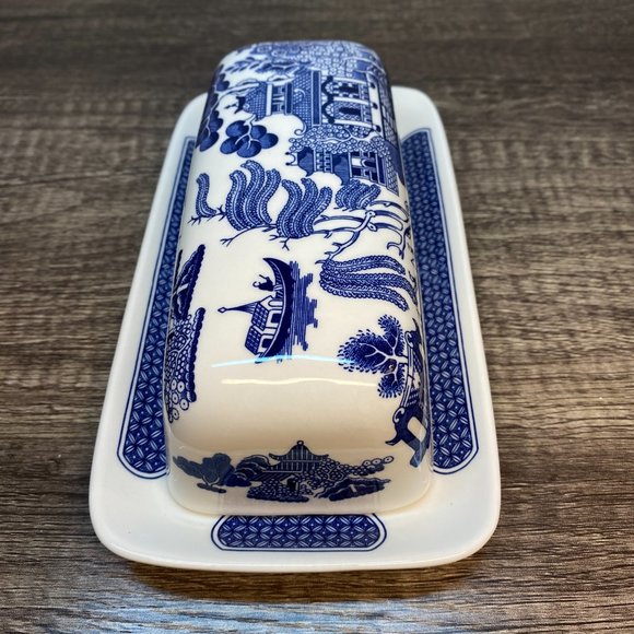 Blue Willow Bone China by Churchill Covered Butter Dish NWT - Picture 6 of 11